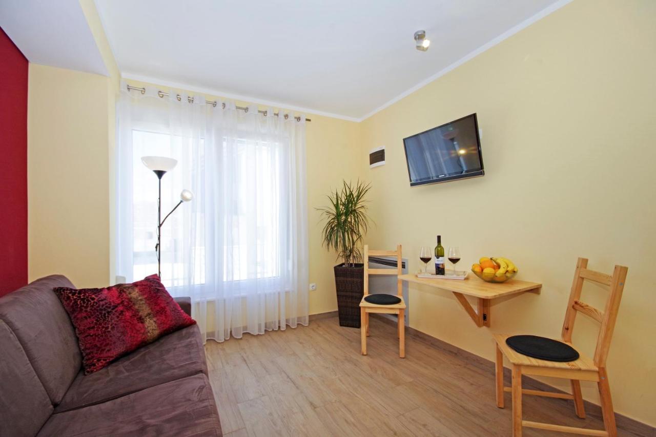 Apartment Laura Privlaka  Exterior photo